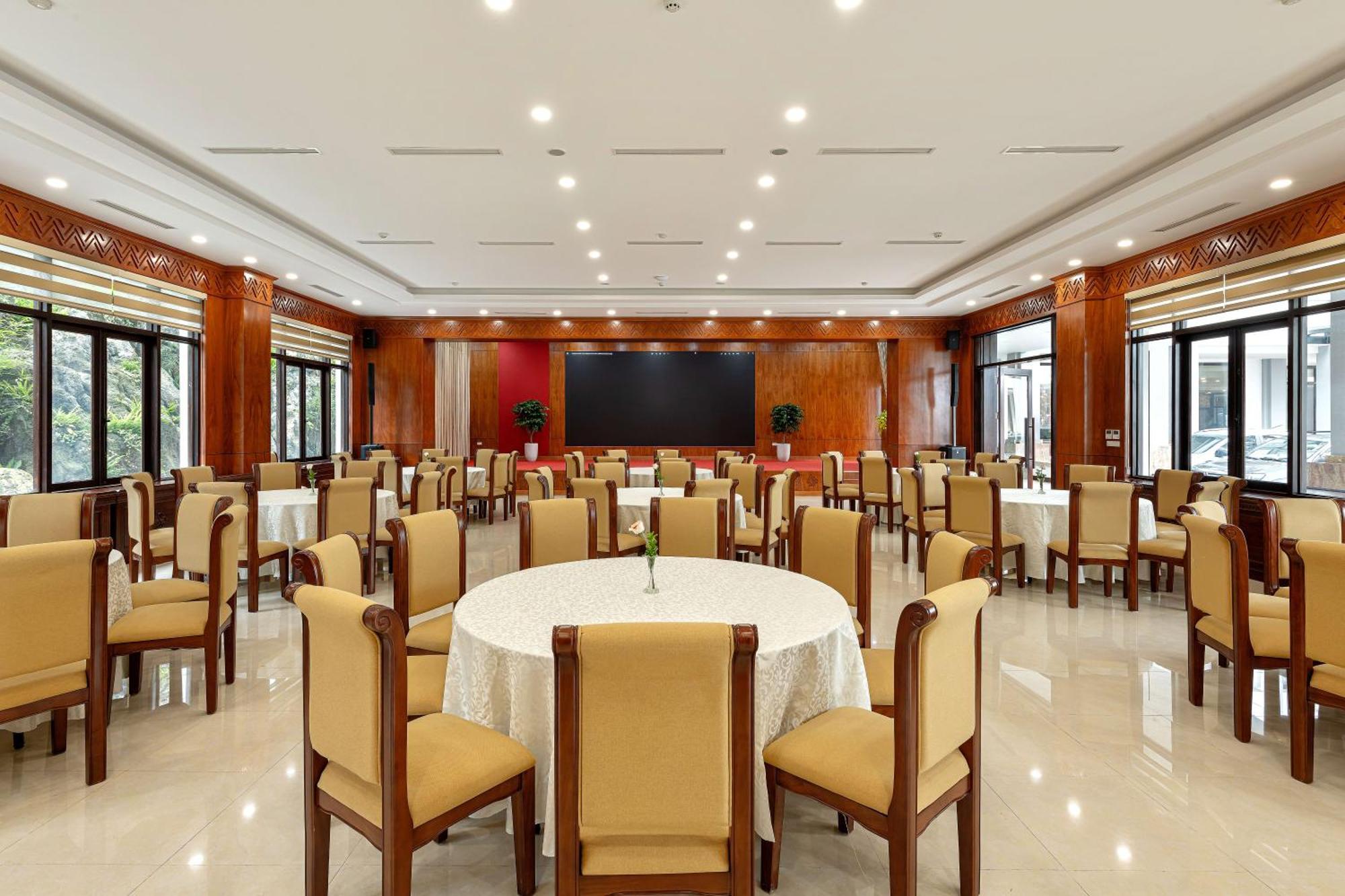 Sapa Green Forest Hotel & Convention Bagian luar foto